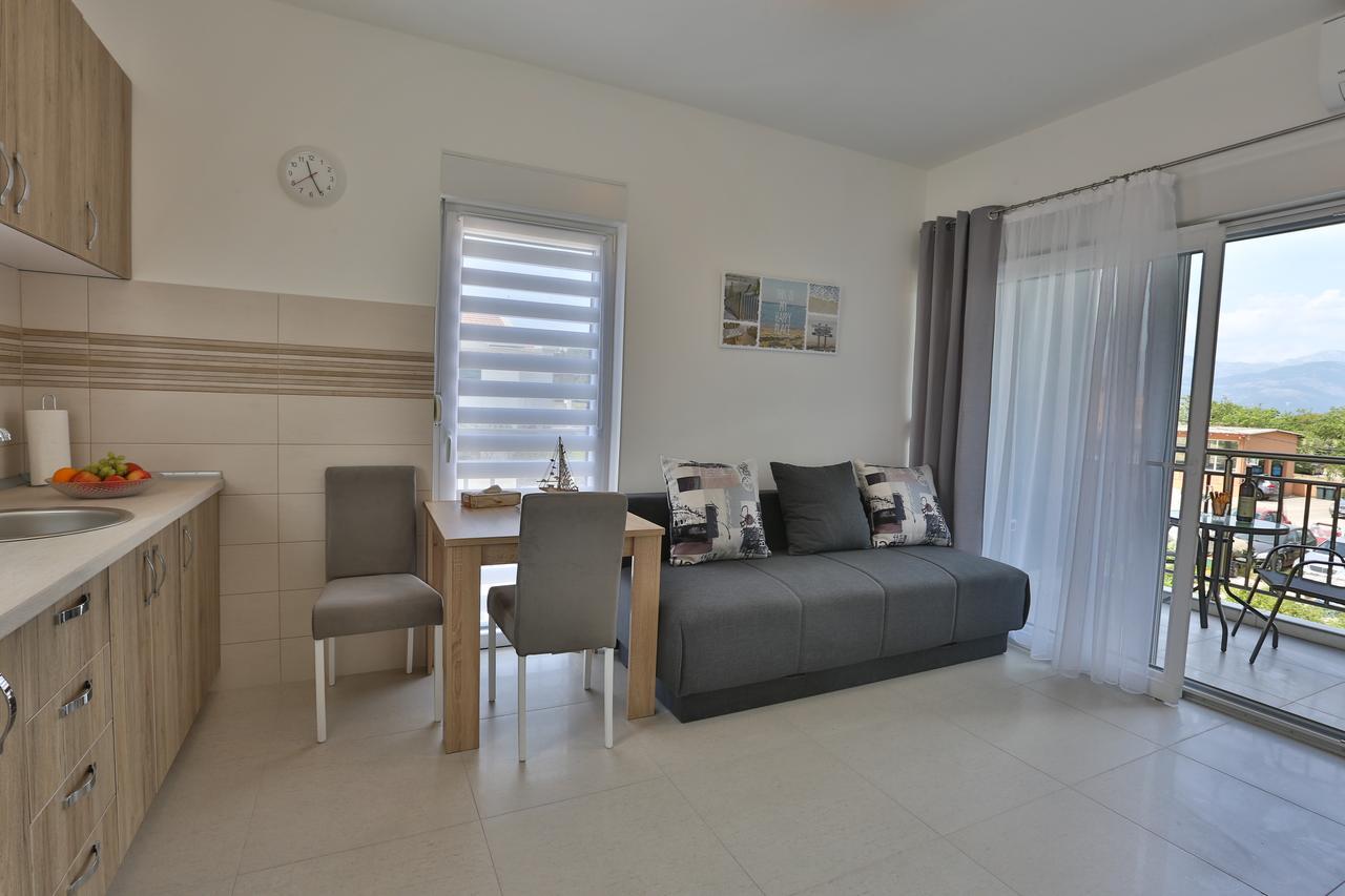 Kristina Apartments Tivat Exteriér fotografie