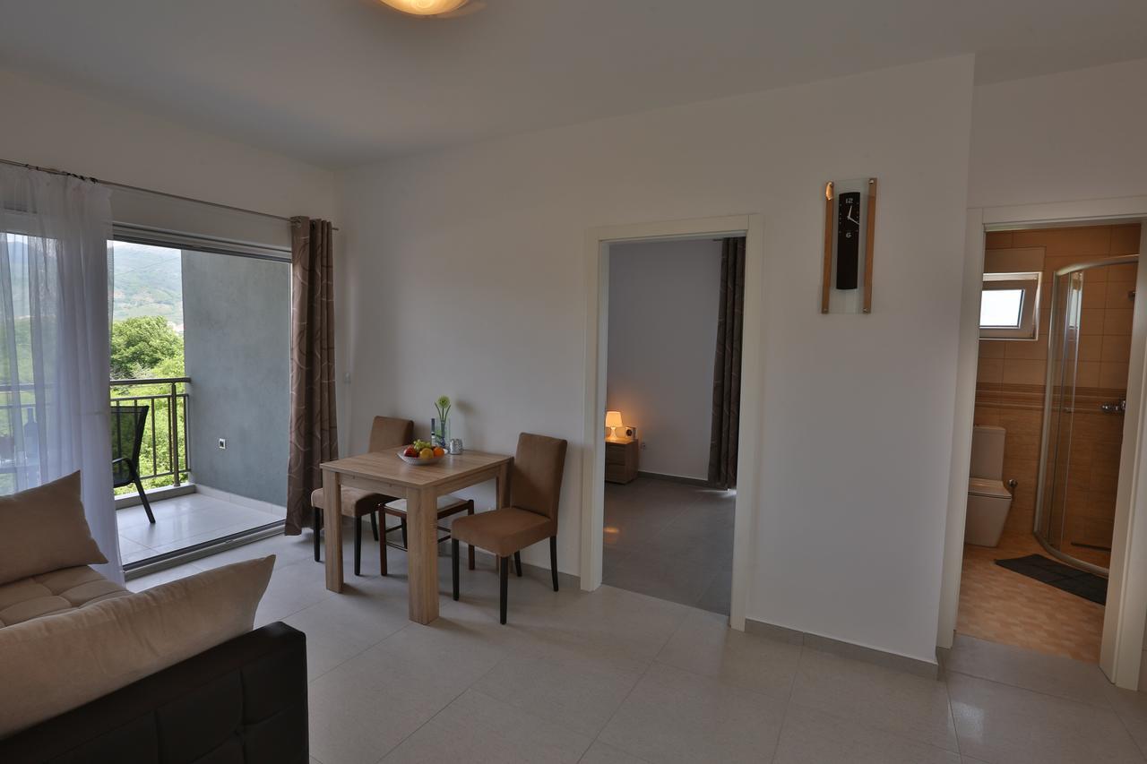 Kristina Apartments Tivat Exteriér fotografie