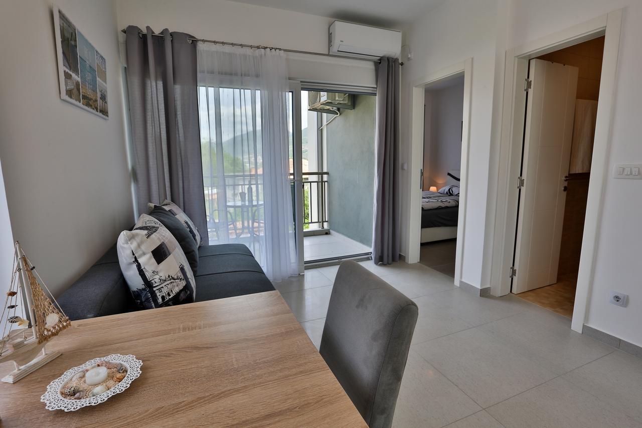 Kristina Apartments Tivat Exteriér fotografie