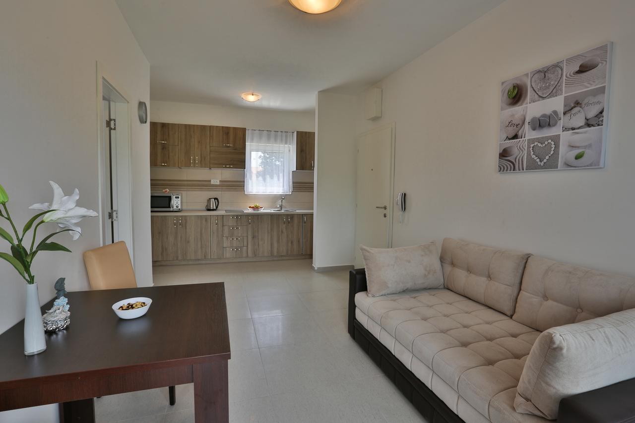 Kristina Apartments Tivat Exteriér fotografie