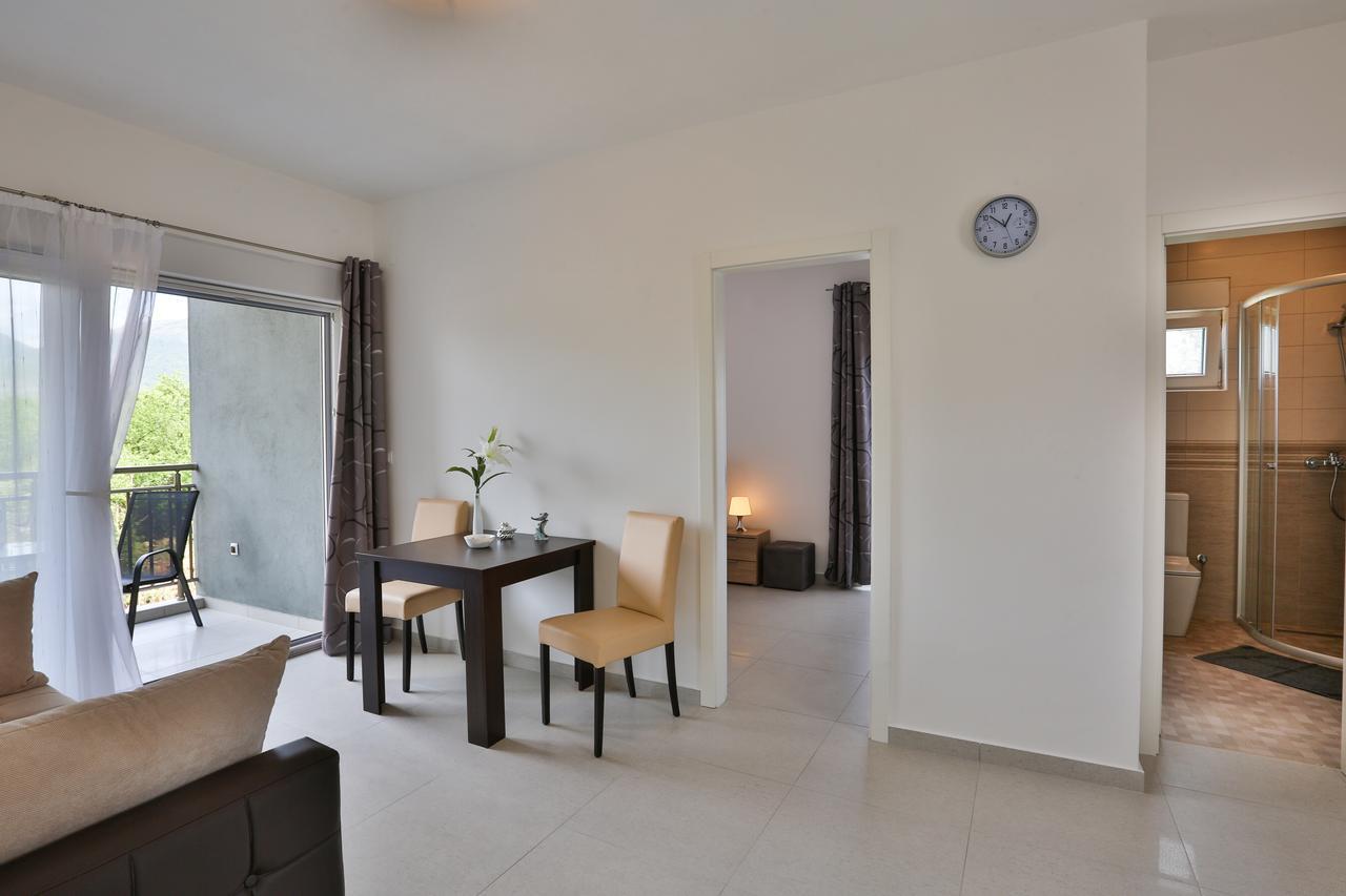 Kristina Apartments Tivat Exteriér fotografie