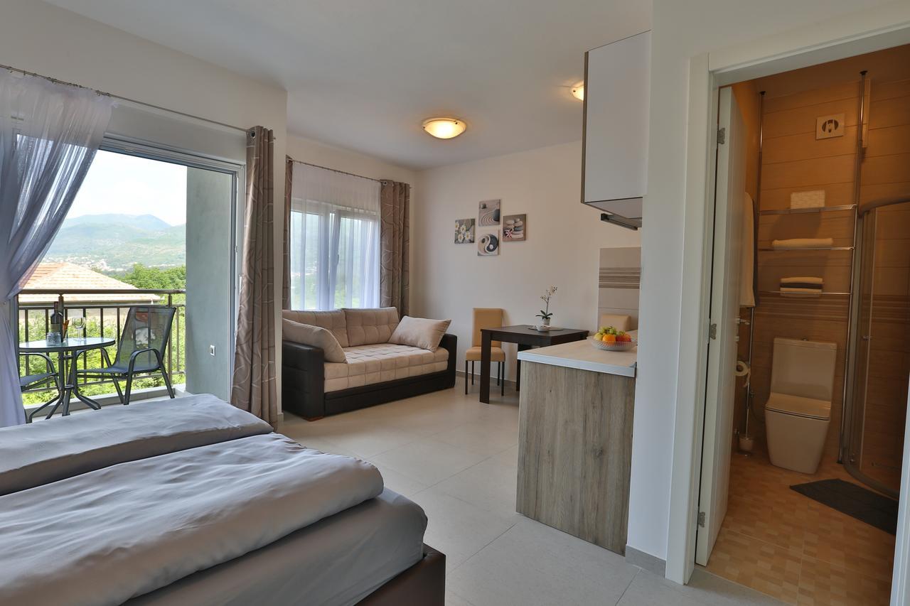 Kristina Apartments Tivat Exteriér fotografie