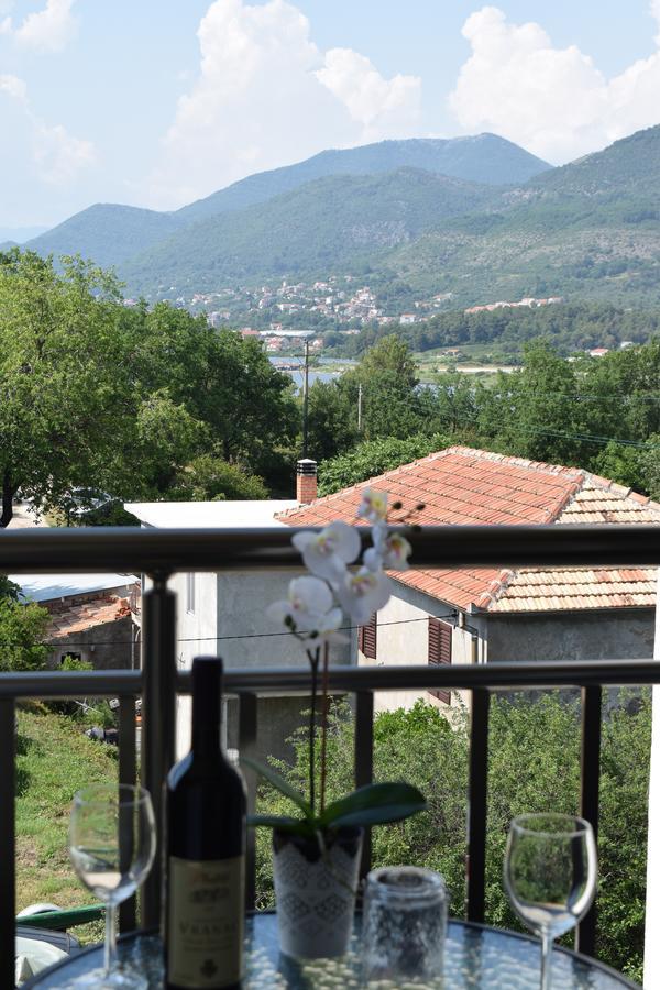 Kristina Apartments Tivat Exteriér fotografie