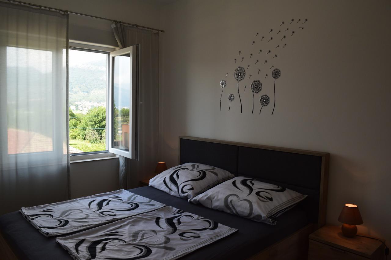 Kristina Apartments Tivat Exteriér fotografie
