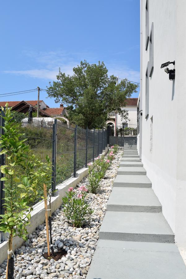 Kristina Apartments Tivat Exteriér fotografie